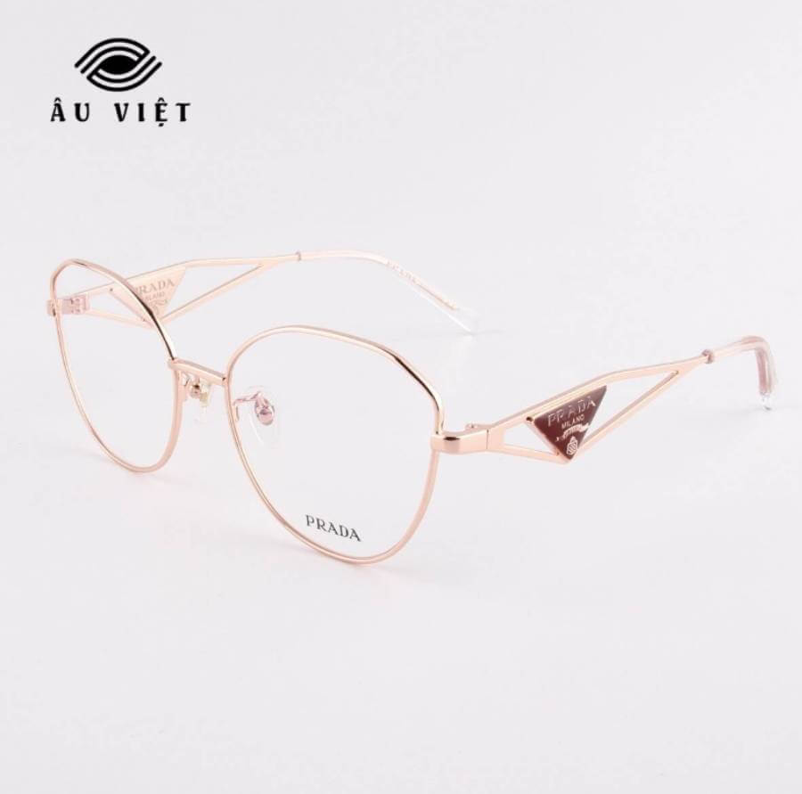 cách mix đồ với áo khoác dạ dáng dài