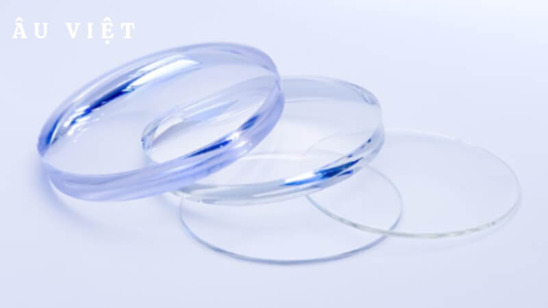 Tròng kính chống tia UV