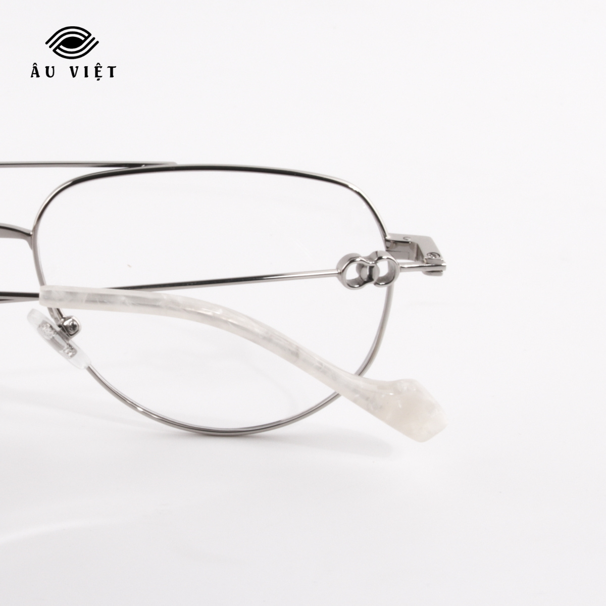 Mắt Kính Âu Việt
