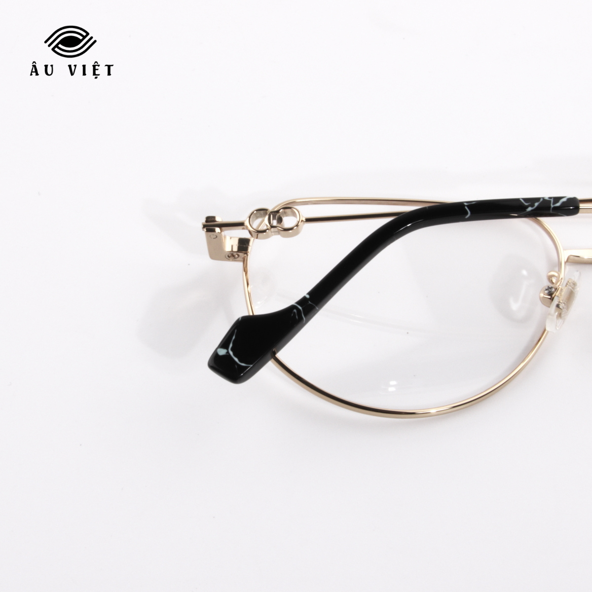 Mắt Kính Âu Việt