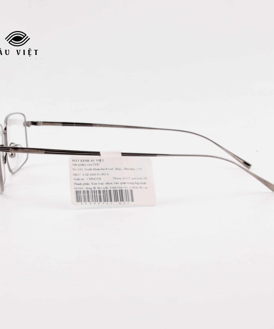 Gong kinh mau bac titanium Exfash EF39216T sang trong 3 scaled