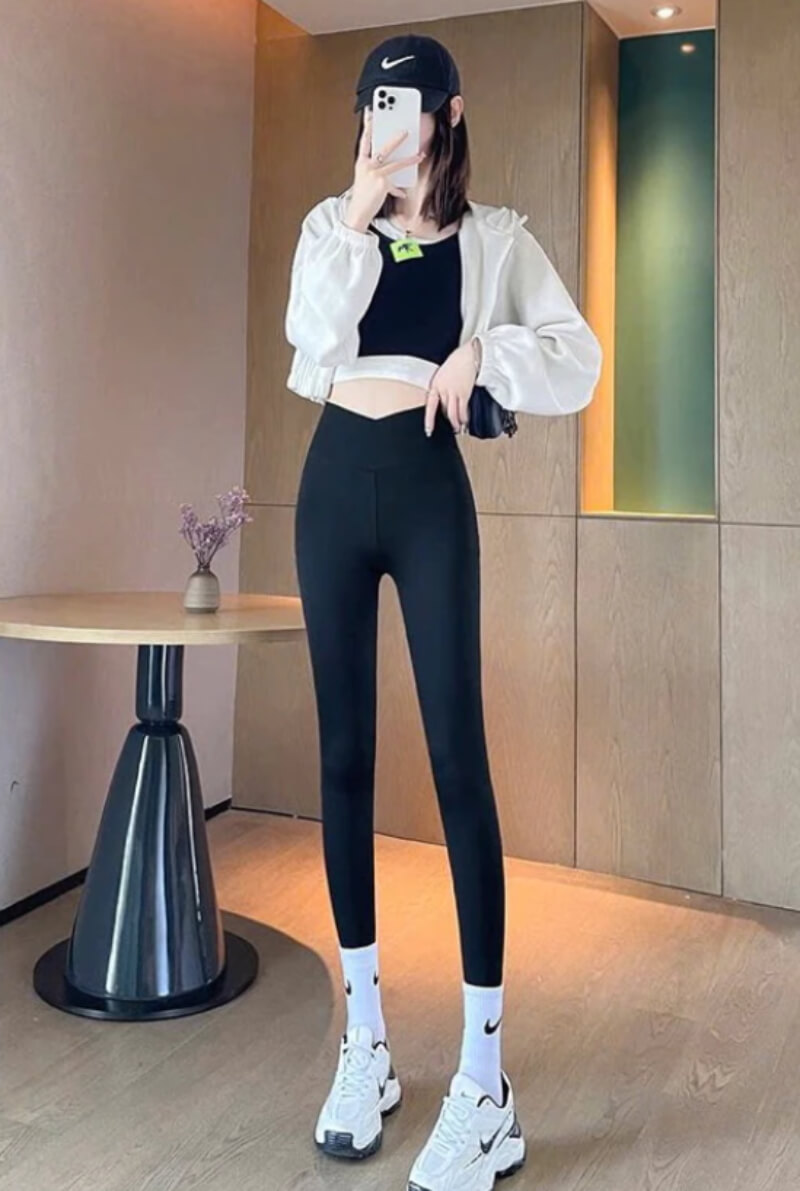 phối đồ với quần legging mùa đông